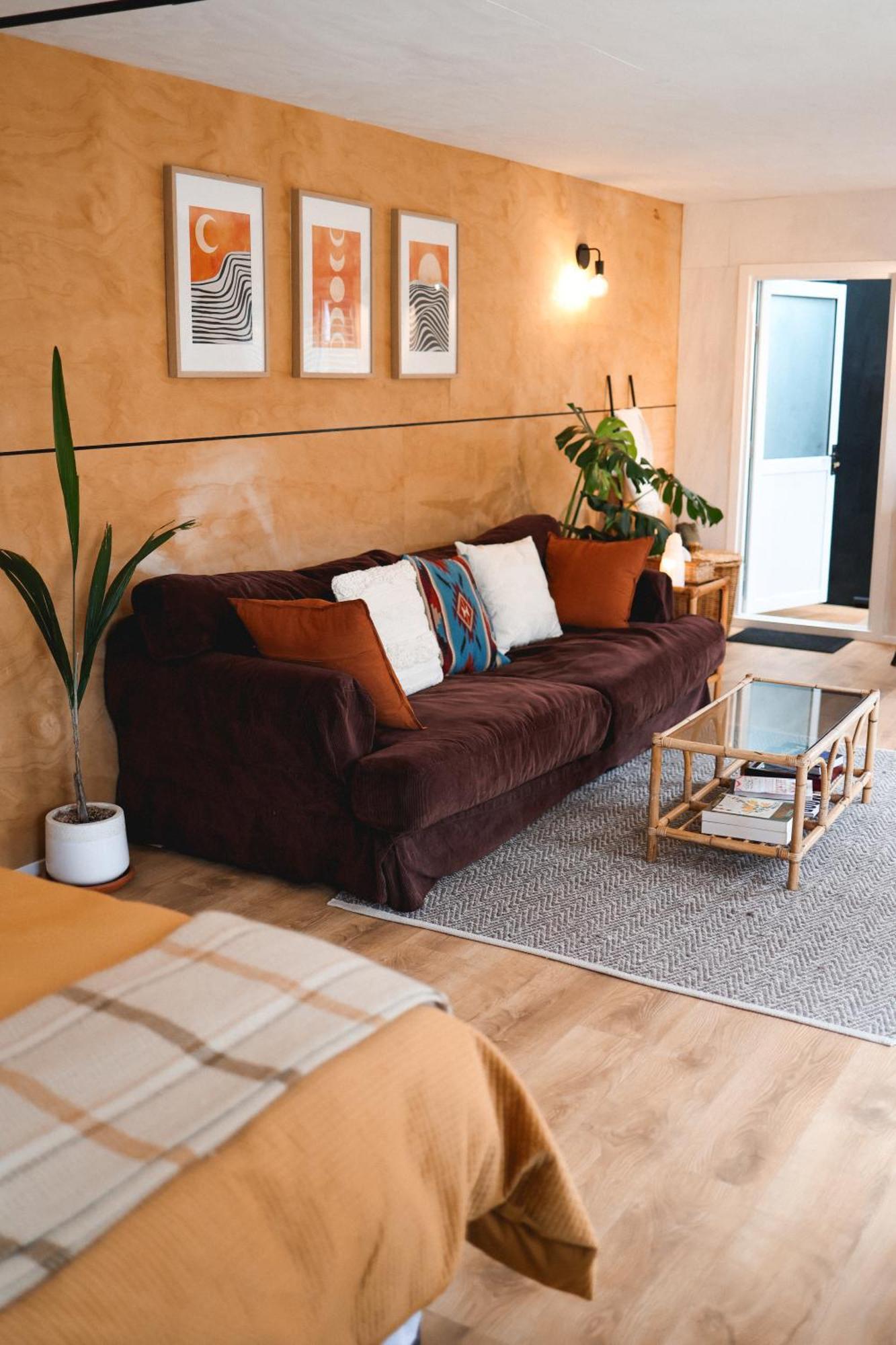Kaitake Kabana - Unique, Off-Grid, Studio Retreat Oakura Dış mekan fotoğraf