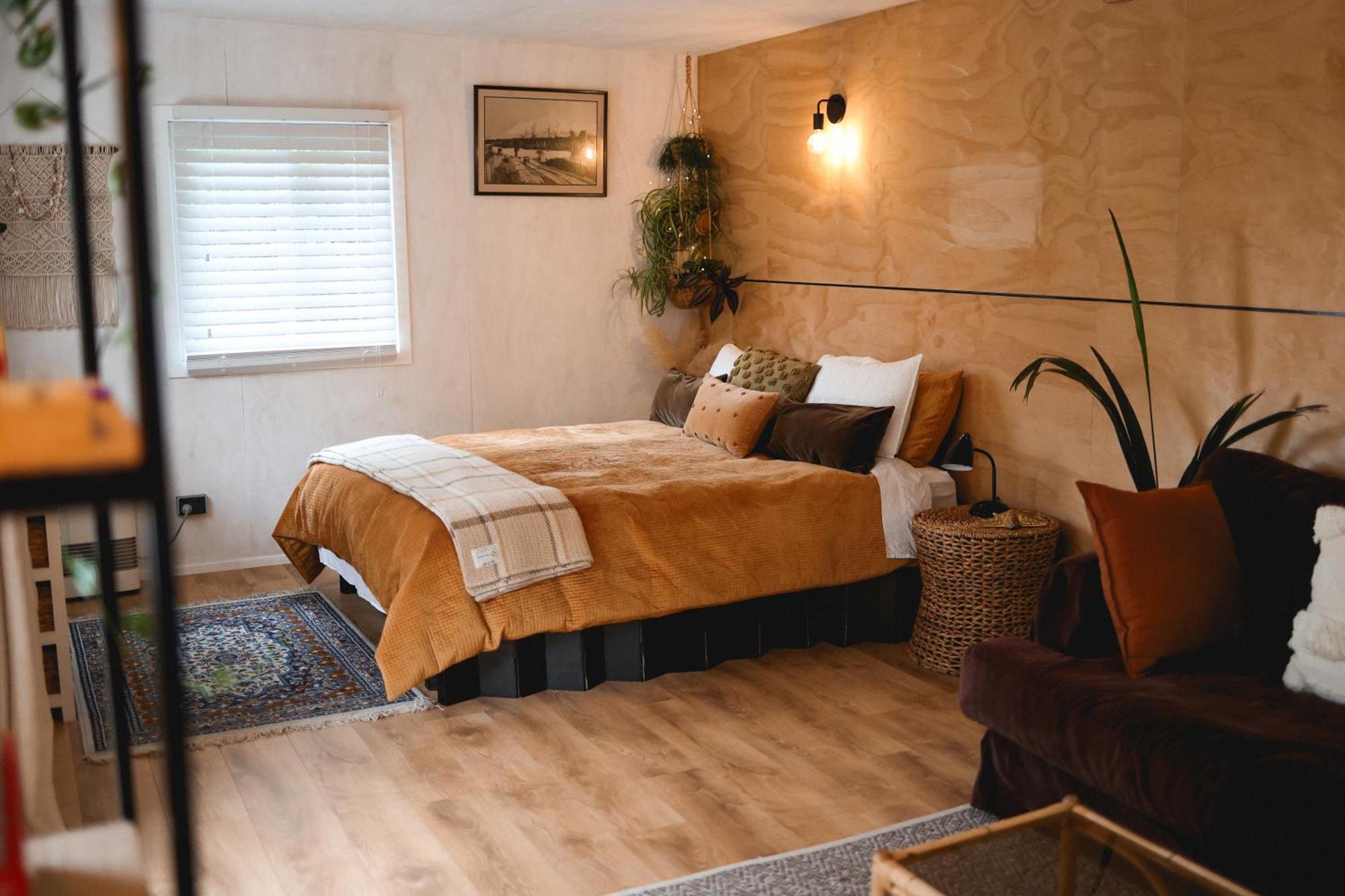 Kaitake Kabana - Unique, Off-Grid, Studio Retreat Oakura Dış mekan fotoğraf